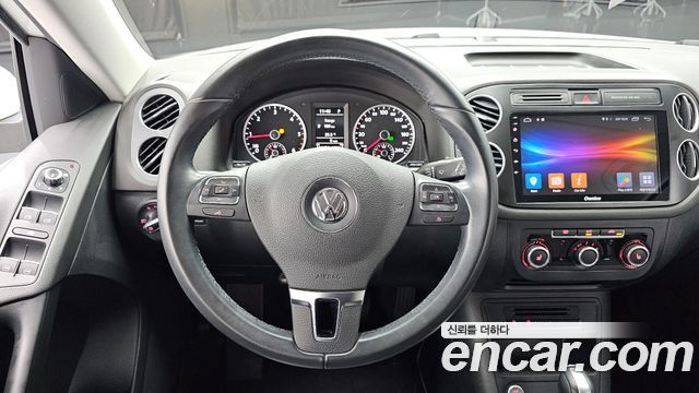 Volkswagen Tiguan 2015 — photo 13