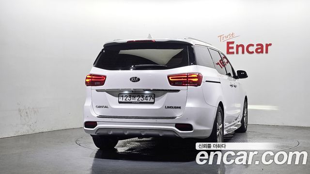 Kia Canival 2020 — photo 4