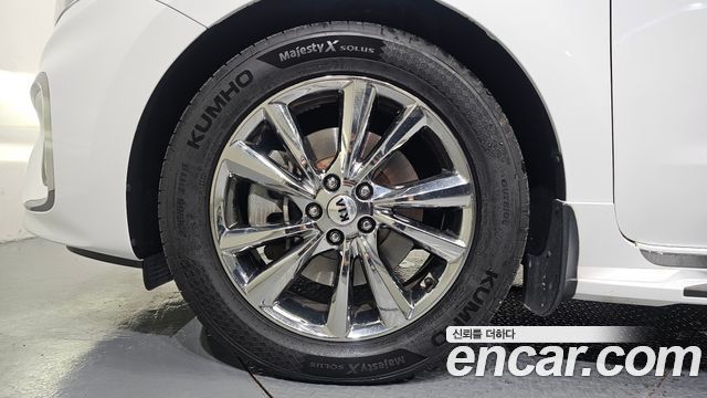 Kia Canival 2020 — photo 5