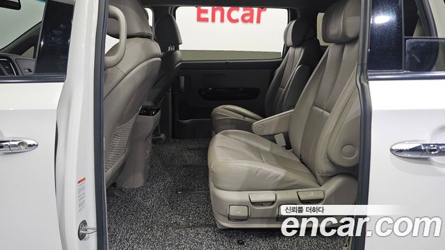 Kia Canival 2020 — photo 18