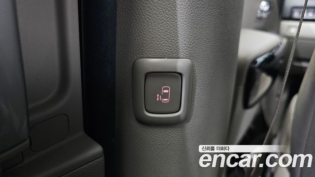Kia Canival 2020 — photo 24