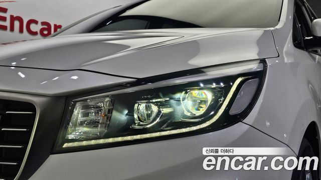 Kia Canival 2020 — photo 8