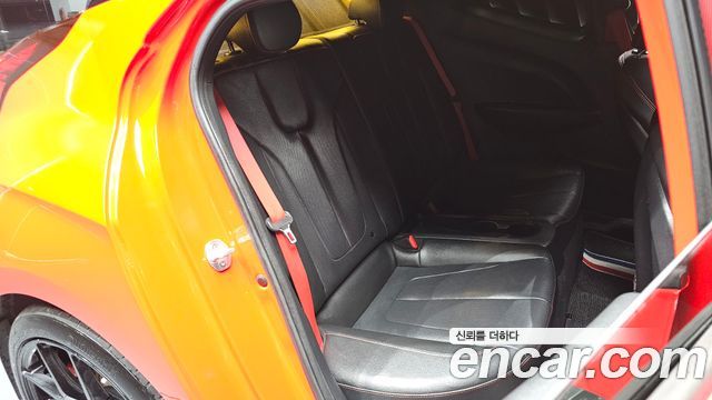 Hyundai Veloster 2018 — photo 11