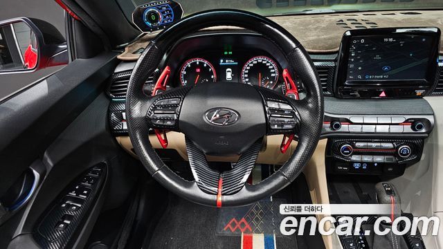 Hyundai Veloster 2018 — photo 12