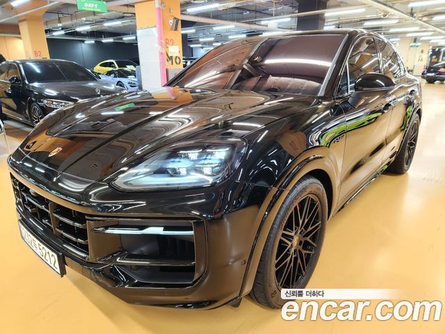 Porsche Cayenne 2025 — photo 2