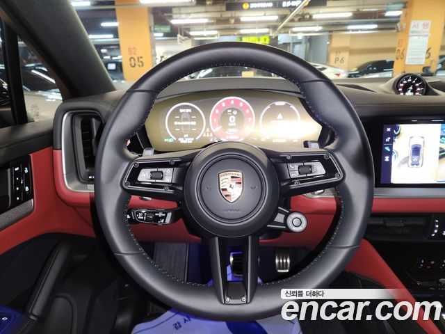 Porsche Cayenne 2025 — photo 9