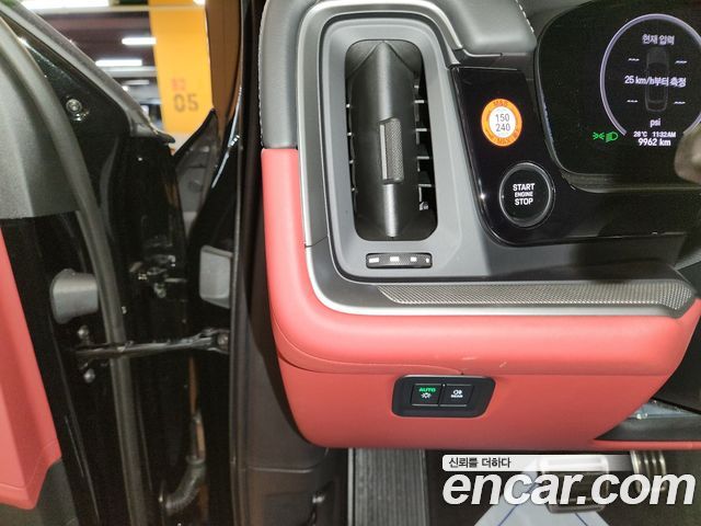 Porsche Cayenne 2025 — photo 14