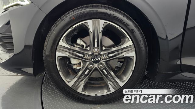 Kia K5 2023 — photo 5