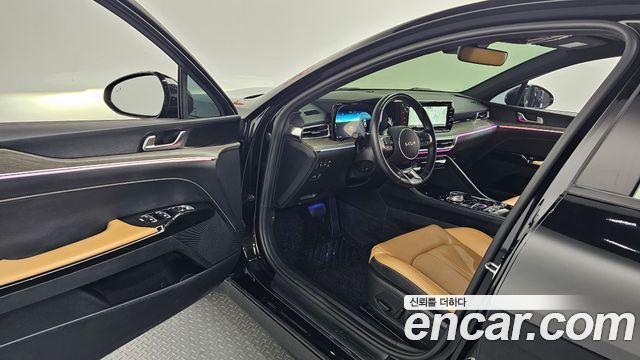 Kia K5 2023 — photo 13