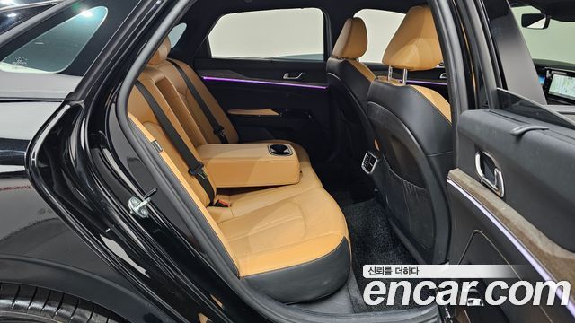 Kia K5 2023 — photo 17