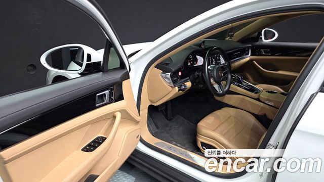 Porsche Panamera 2018 — photo 10
