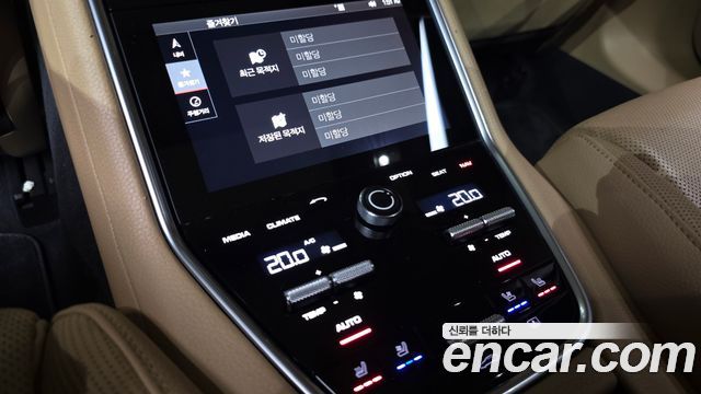 Porsche Panamera 2018 — photo 16