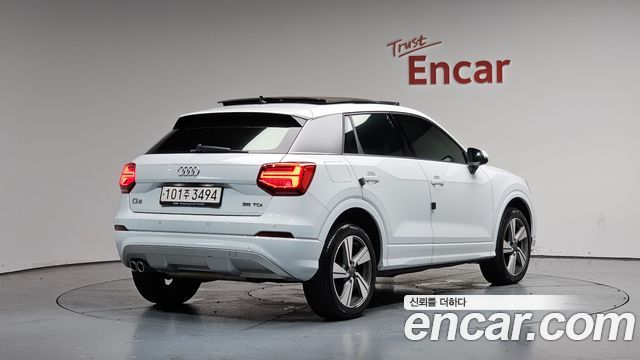 Audi Q2 2020 — photo 2