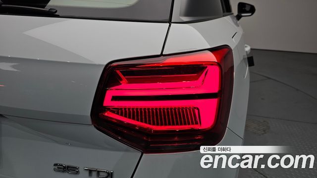 Audi Q2 2020 — photo 9