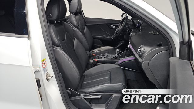 Audi Q2 2020 — photo 16