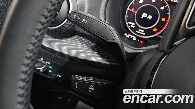 Audi Q2 2020 — photo 30