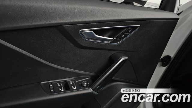 Audi Q2 2020 — photo 33