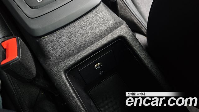 Audi Q2 2020 — photo 35