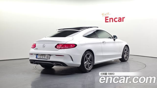 Mercedes-Benz C-Class 2021 — photo 2