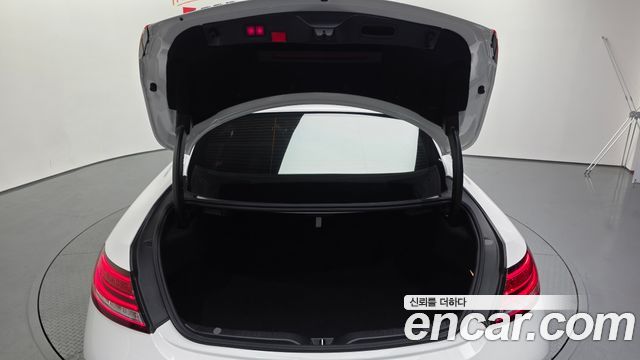 Mercedes-Benz C-Class 2021 — photo 20