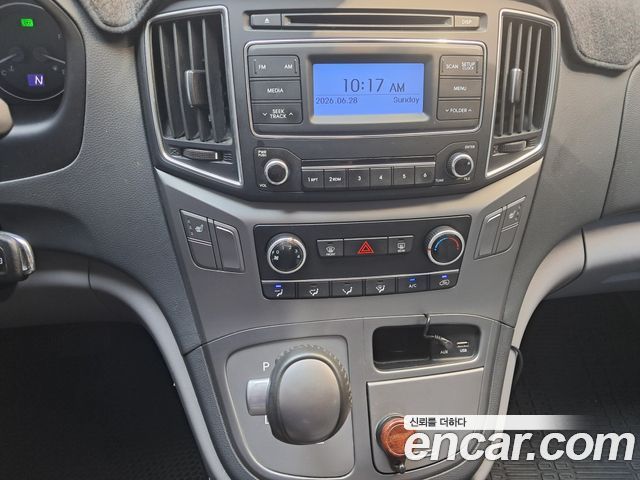 Hyundai Starex 2019 — photo 10