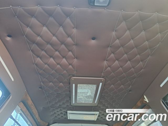 Hyundai Starex 2019 — photo 19