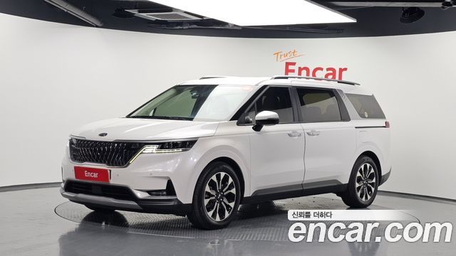 Kia Canival 2021 — photo 1