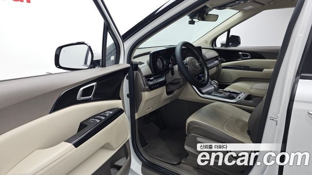 Kia Canival 2021 — photo 13
