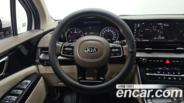 Kia Canival 2021 — photo 18