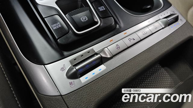 Kia Canival 2021 — photo 24