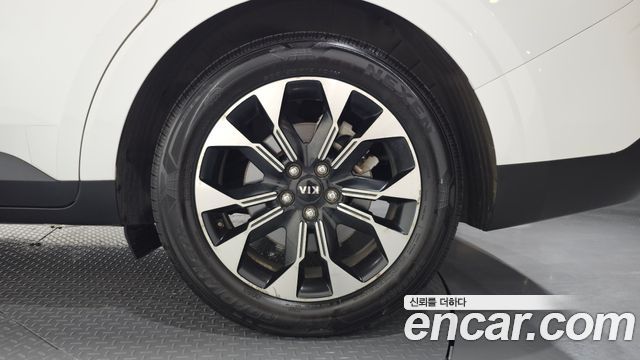 Kia Canival 2021 — photo 7