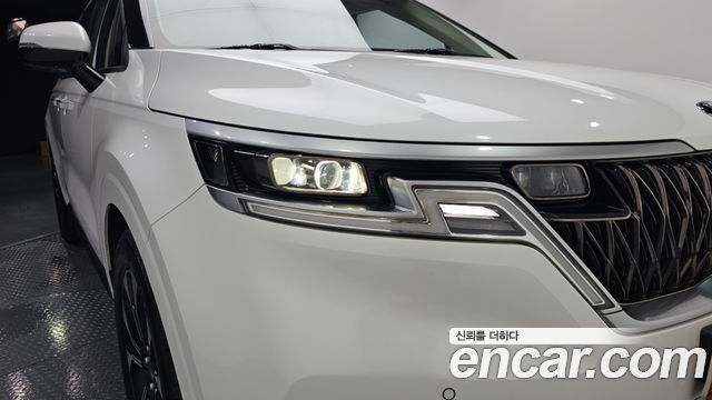Kia Canival 2021 — photo 8