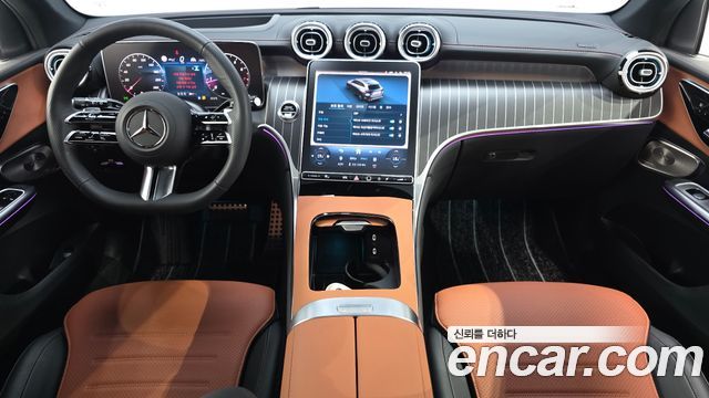 Mercedes-Benz GLC-Class 2025 — photo 10