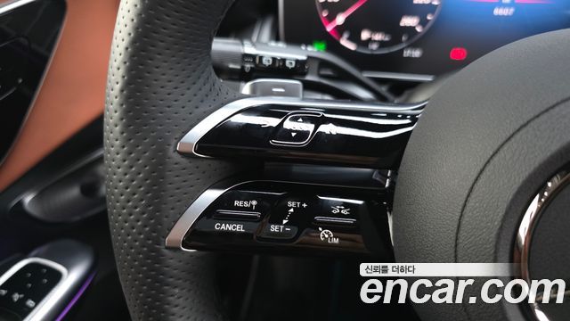 Mercedes-Benz GLC-Class 2025 — photo 29