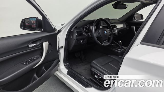 BMW 1-Series 2018 — photo 13