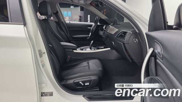 BMW 1-Series 2018 — photo 17