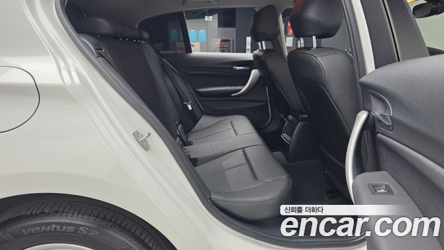 BMW 1-Series 2018 — photo 18