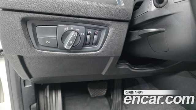 BMW 1-Series 2018 — photo 24