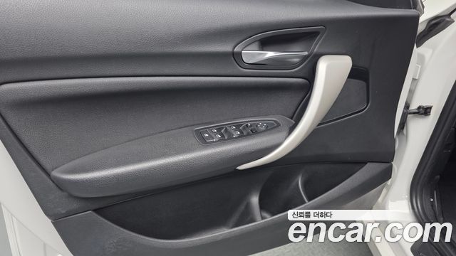 BMW 1-Series 2018 — photo 14