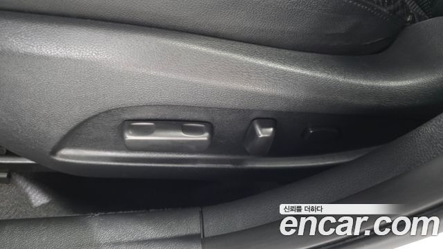 Hyundai Sonata 2011 — photo 15