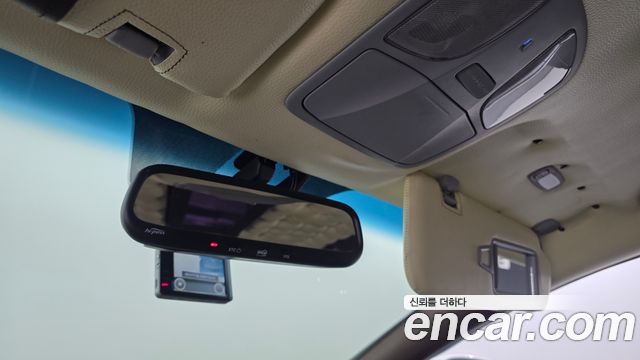 Hyundai Sonata 2011 — photo 18