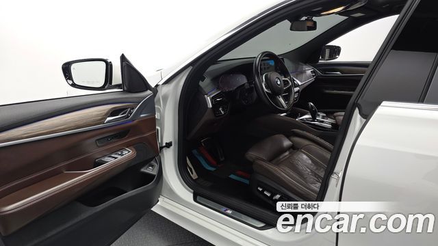 BMW Gran Turismo 2020 — photo 13
