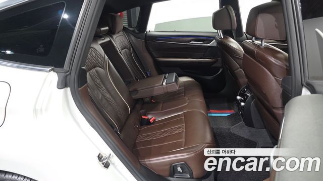 BMW Gran Turismo 2020 — photo 18