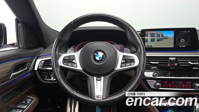 BMW Gran Turismo 2020 — photo 19