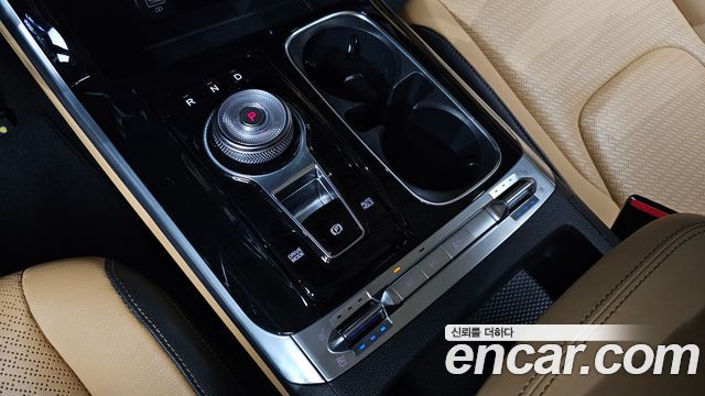 Kia Canival 2023 — photo 12