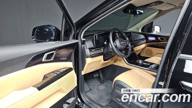 Kia Canival 2023 — photo 13