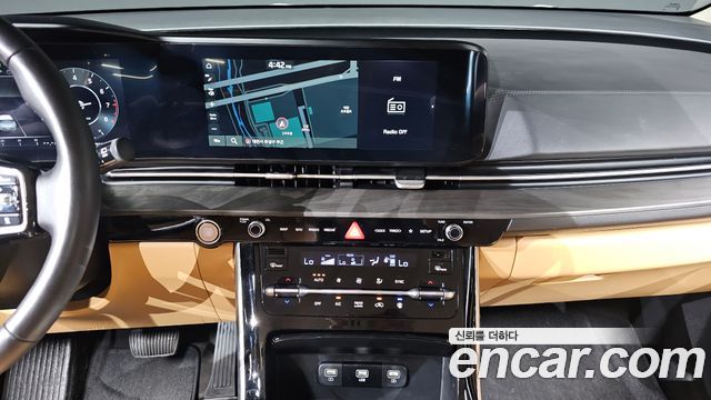 Kia Canival 2023 — photo 19