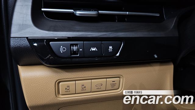 Kia Canival 2023 — photo 23