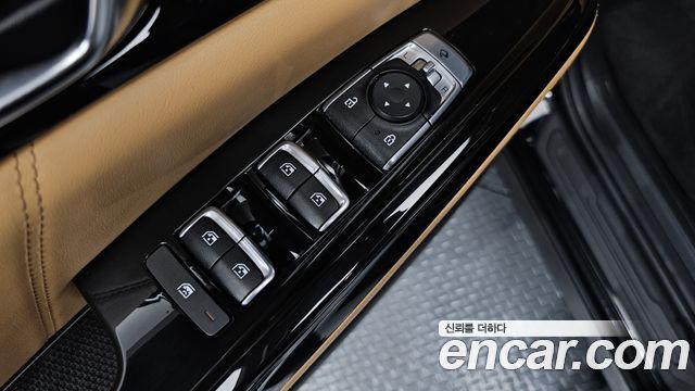 Kia Canival 2023 — photo 26