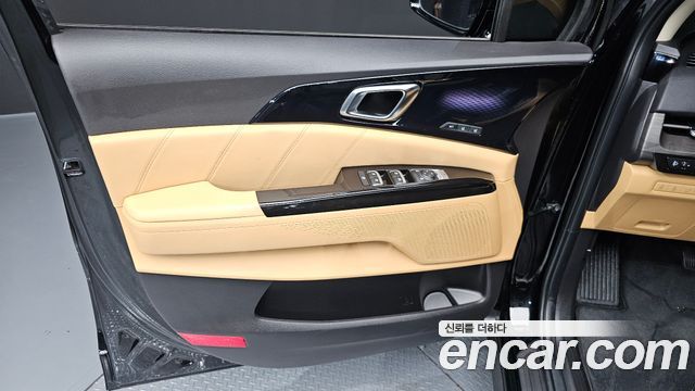 Kia Canival 2023 — photo 14